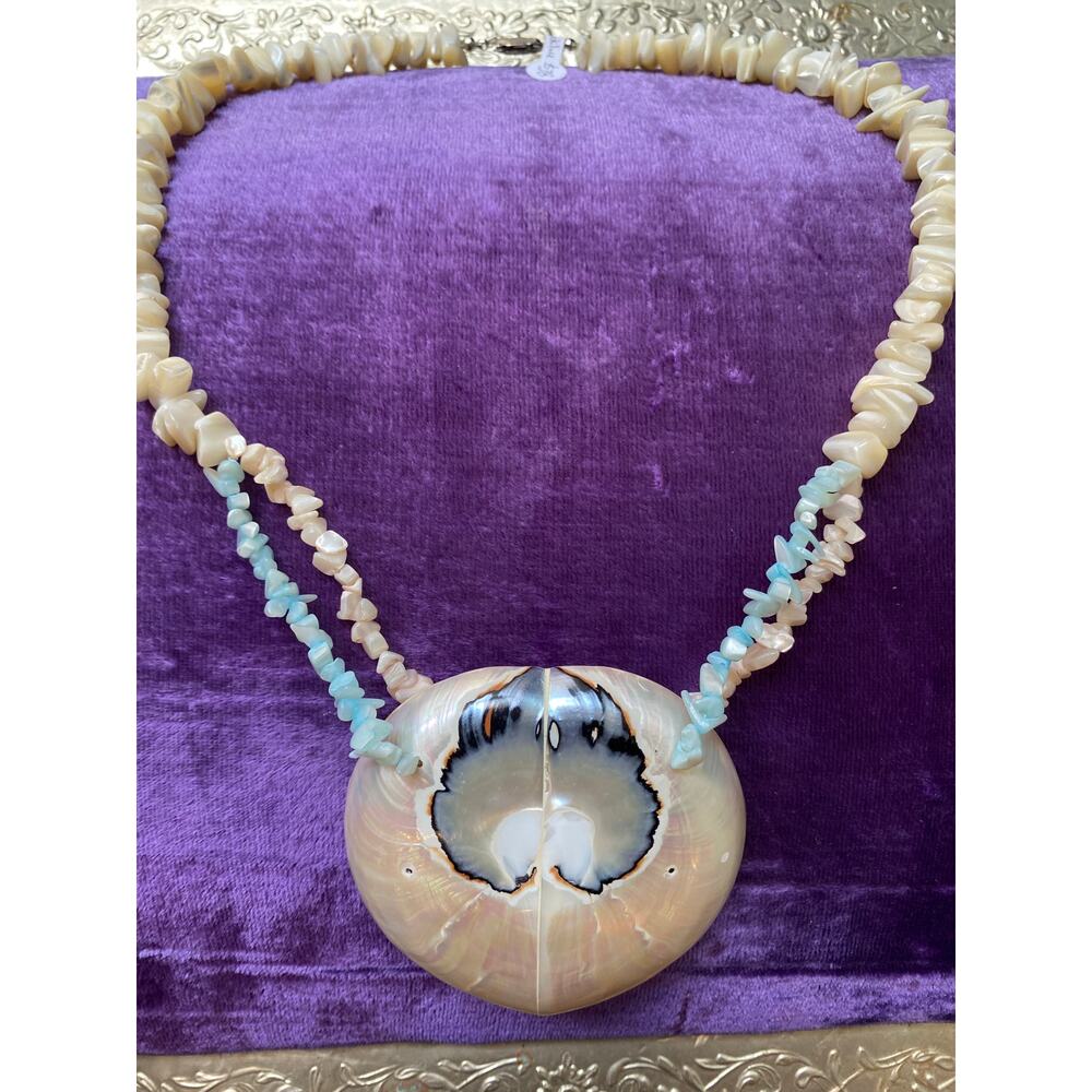 vintage 1980s nautilus shell necklace 80s statement jewelry seashell